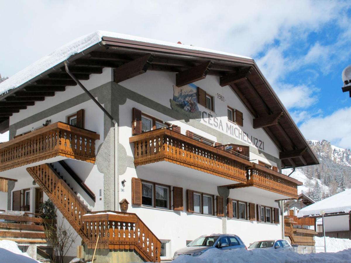 Apartamento Locazione Turistica Cesa Micheluzzi - Czi712 Penia Exterior foto