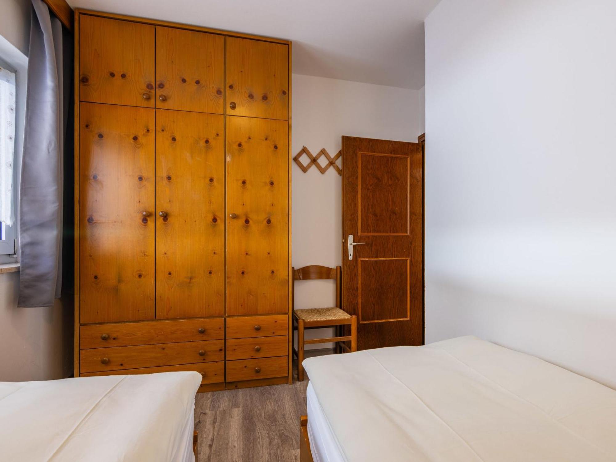 Apartamento Locazione Turistica Cesa Micheluzzi - Czi712 Penia Exterior foto