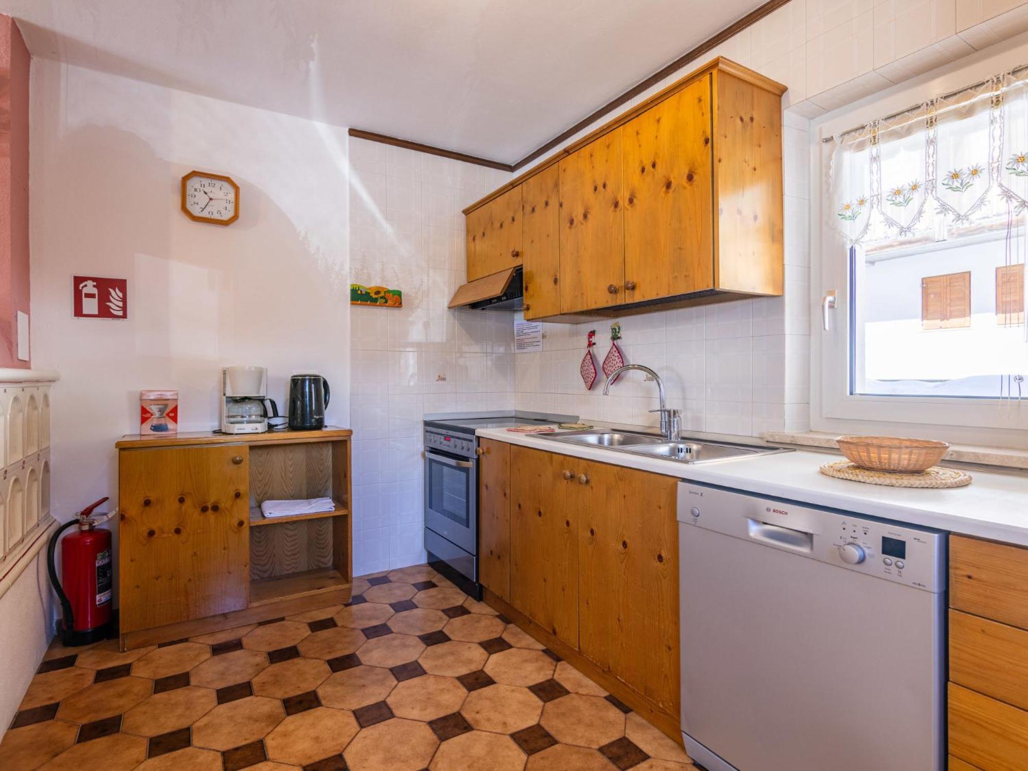 Apartamento Locazione Turistica Cesa Micheluzzi - Czi712 Penia Exterior foto